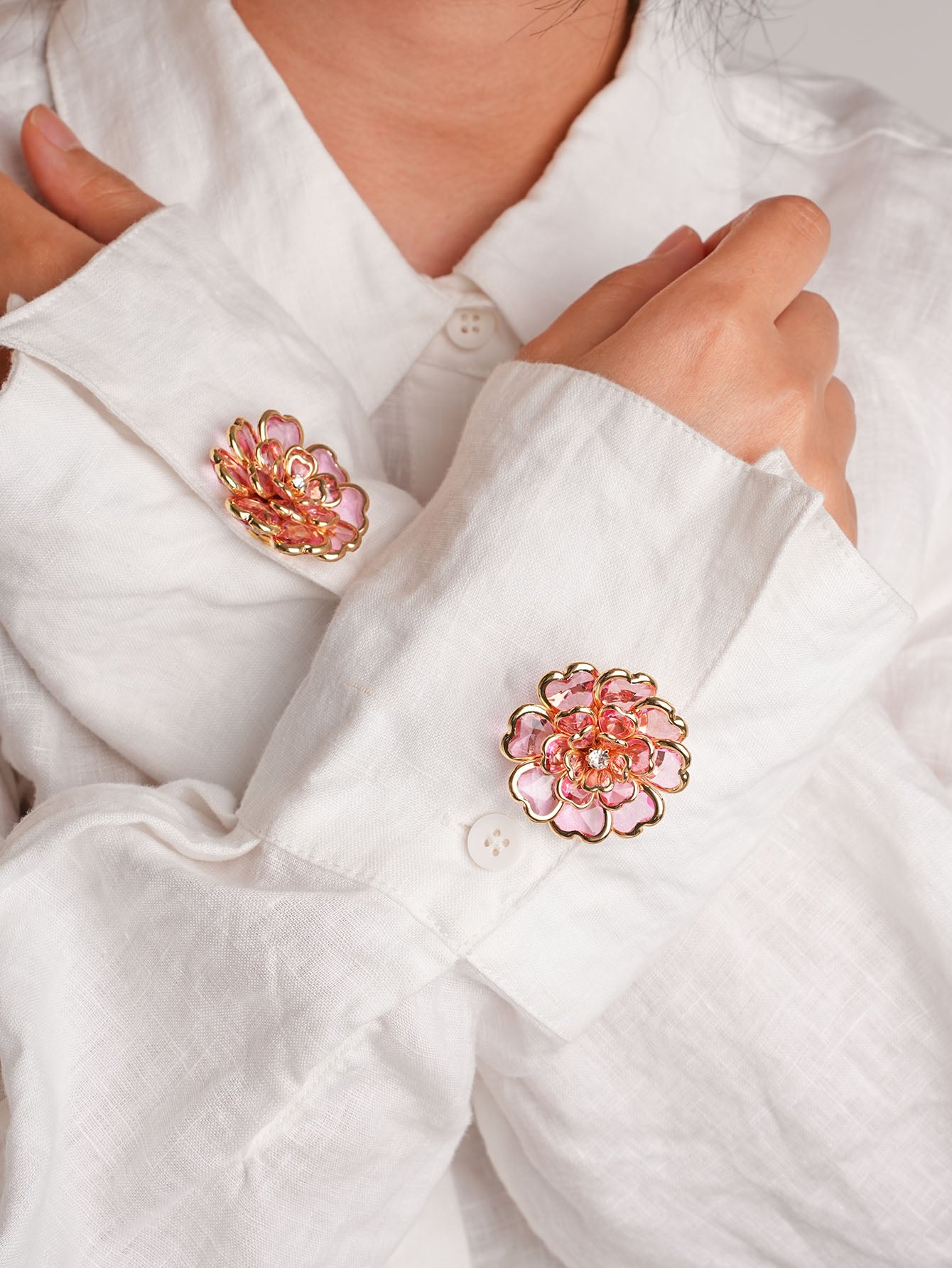 1Set Camellia Acrylic Button Covers for Shirts