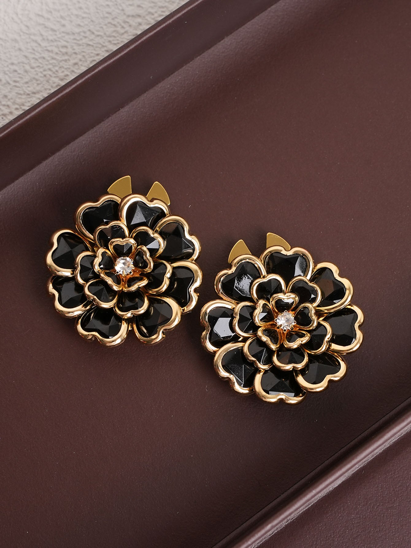 1Set Camellia Acrylic Button Covers for Shirts