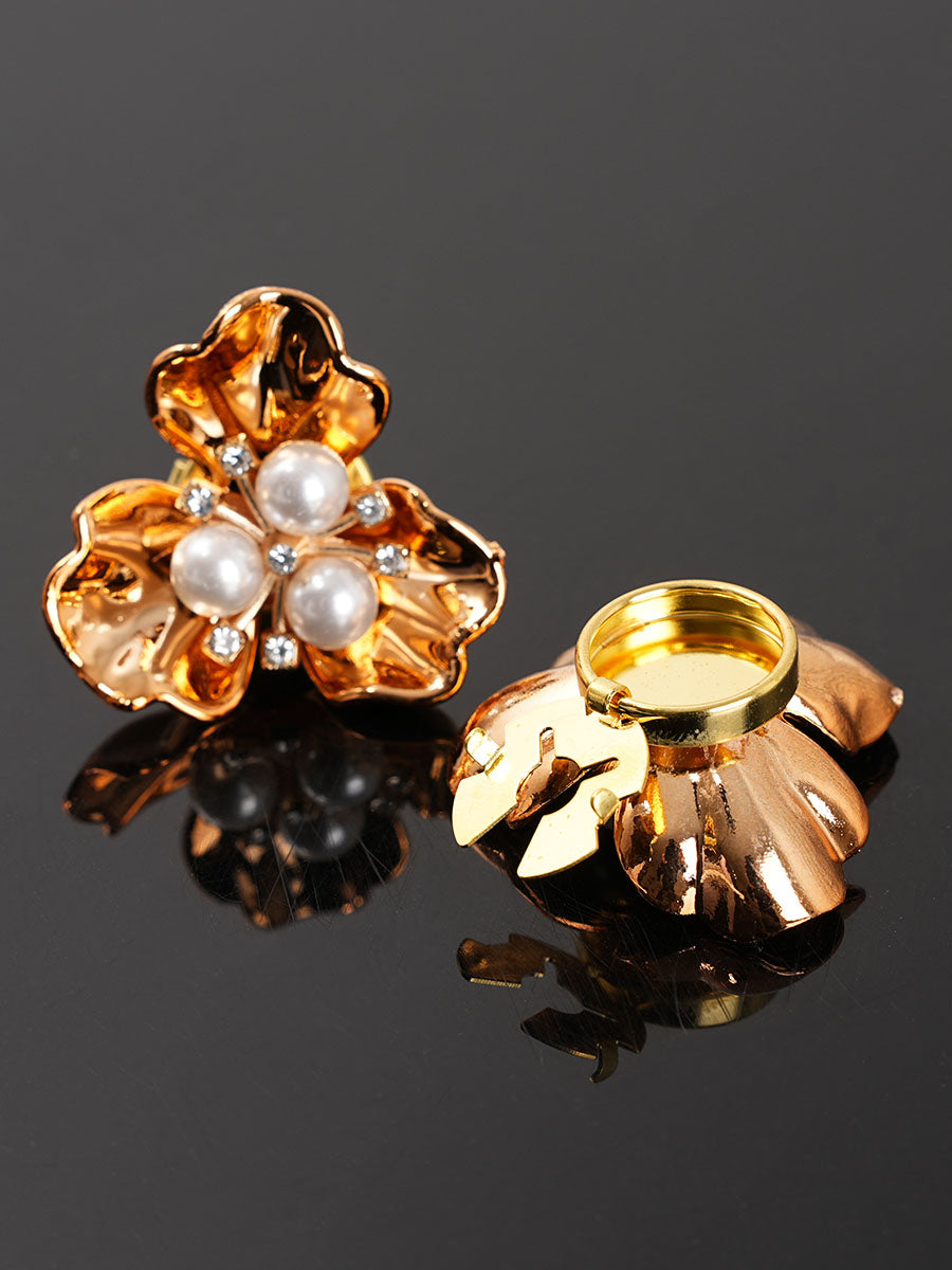 Pearl Flower Button Covers – Elegant Metal Shirt Clips (2pcs)