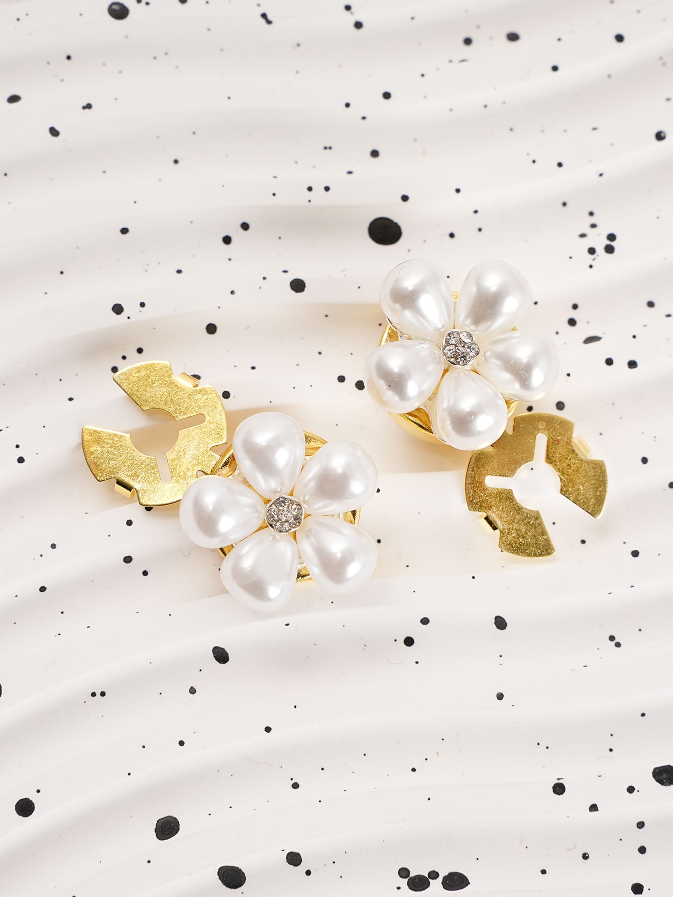 2pcs Button Covers for Shirt Clothing Accessory faux pearls Metal cufflinks No Sewing Button Metal cufflinks