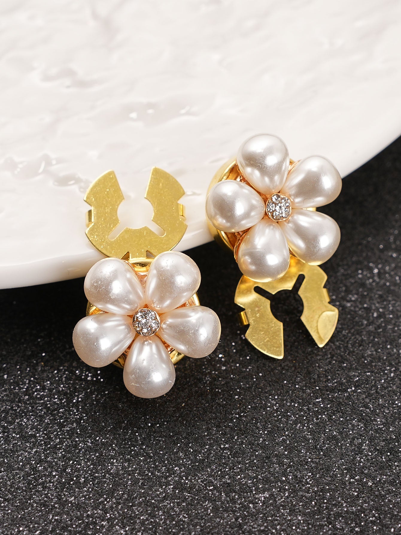 2pcs Button Covers for Shirt Clothing Accessory faux pearls Metal cufflinks No Sewing Button Metal cufflinks