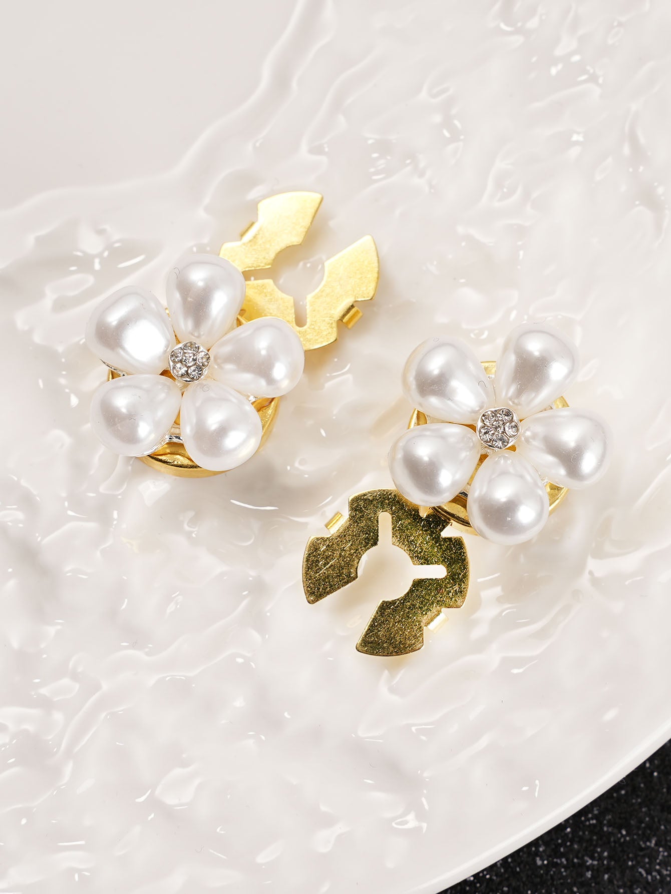 2pcs Button Covers for Shirt Clothing Accessory faux pearls Metal cufflinks No Sewing Button Metal cufflinks