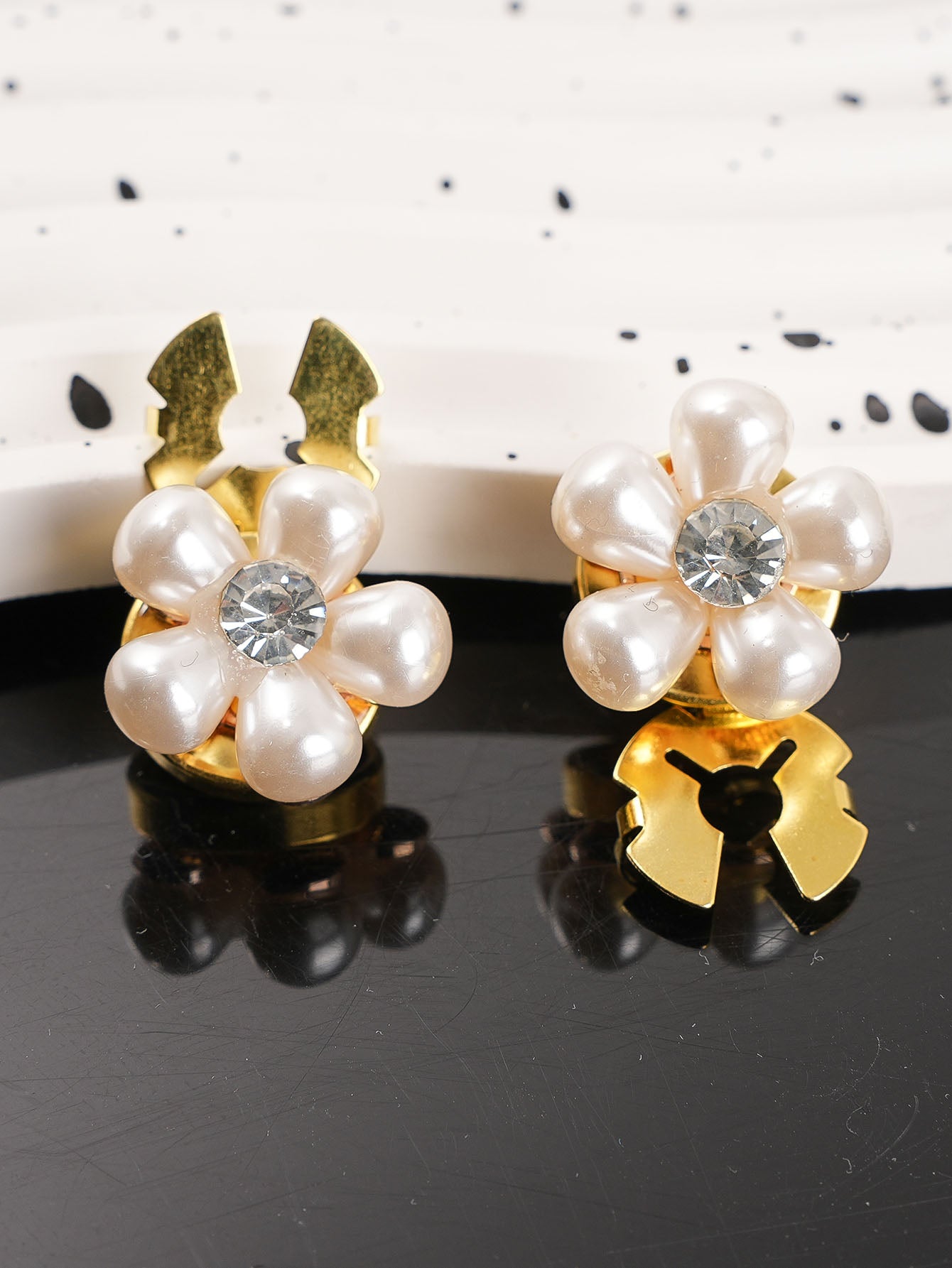 2pcs Button Covers for Shirt Clothing Accessory faux pearls Metal cufflinks No Sewing Button Metal cufflinks