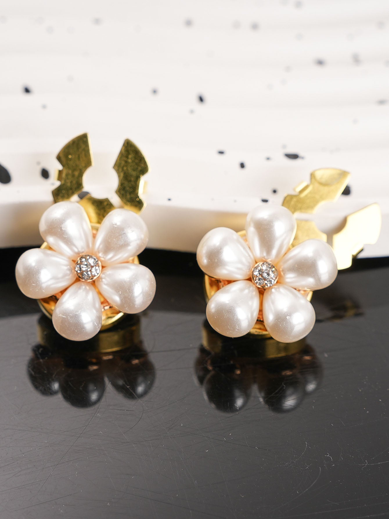 2pcs Button Covers for Shirt Clothing Accessory faux pearls Metal cufflinks No Sewing Button Metal cufflinks