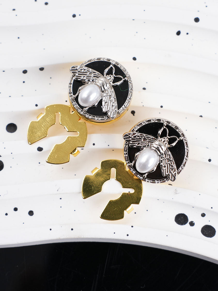 2pcs Button Covers for Shirt Cute bee cufflinks Button clip